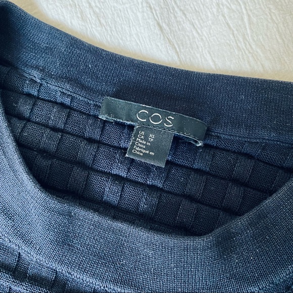 COS Navy Cotton Top - Picture 2 of 3